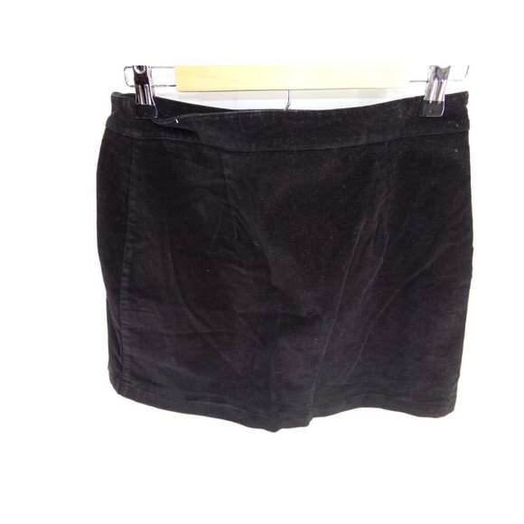 American Eagle Women's Black Corduroy Mini Wrap Skirt Size 4 snap button - Picture 4 of 8